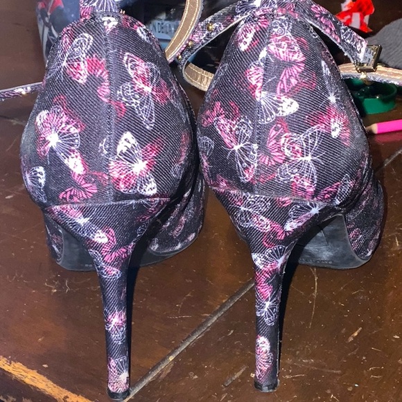 Libby Edelman Sequin Butterfly Heels 7.5 - Picture 4 of 5